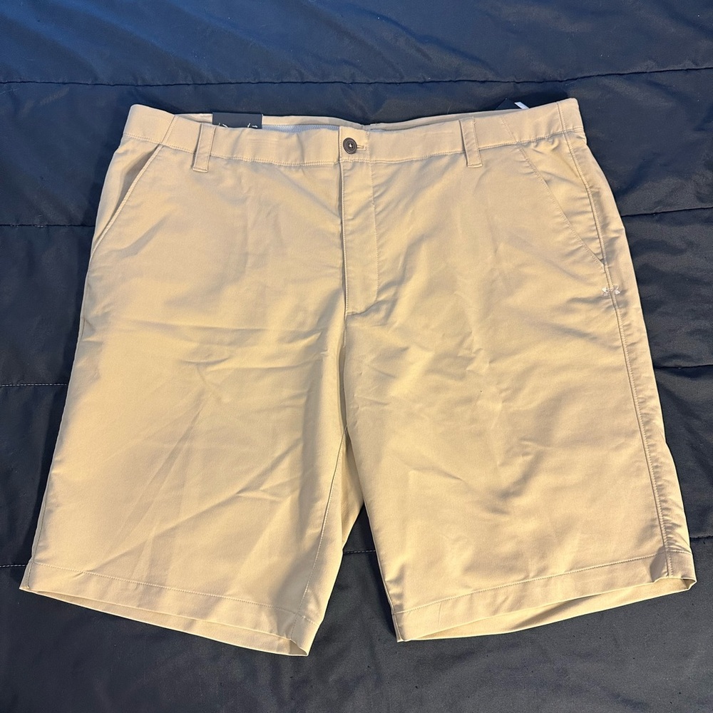 NWT Under Armour Men's Tan Flat Front Shorts 42